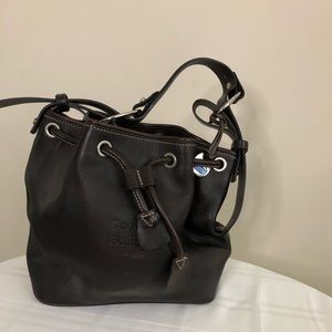 Black Leather Barlow Shoulder Bag